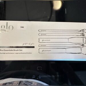 Glo Skin Beauty Brush Collection with Case